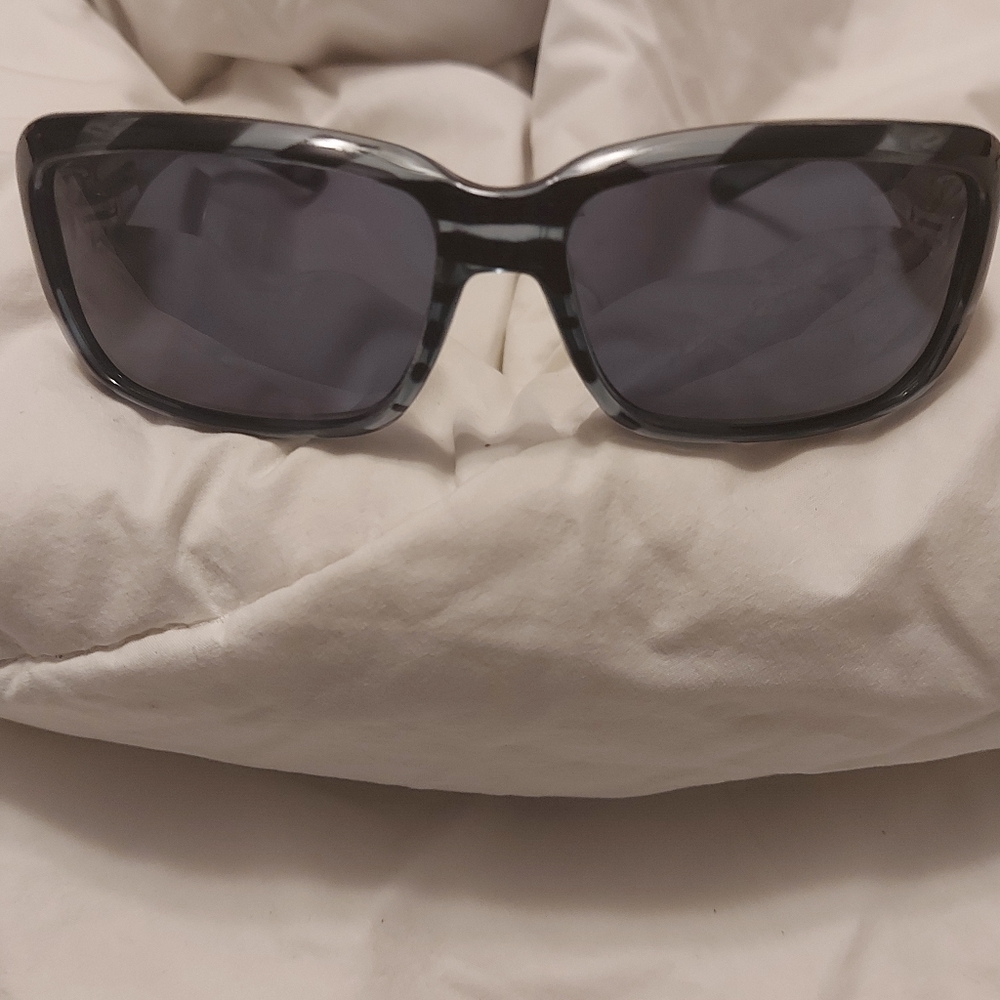 Foster grant sunglasses square shape grey tones but gold coloue at hinge
